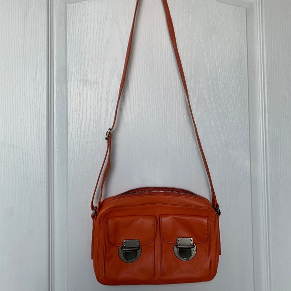 Fossil Leather Riley Crossbody - Picture 3 of 15